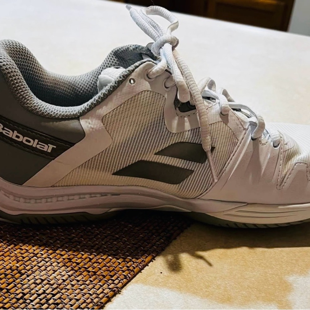Babolat Women's White and Gray Athletic Shoes